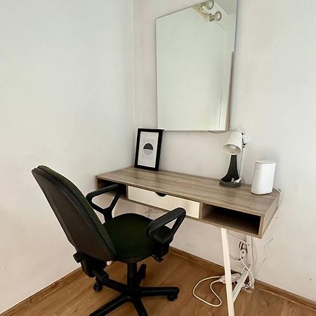 Comfy, Nice And Small Room In Krakkó Kültér fotó