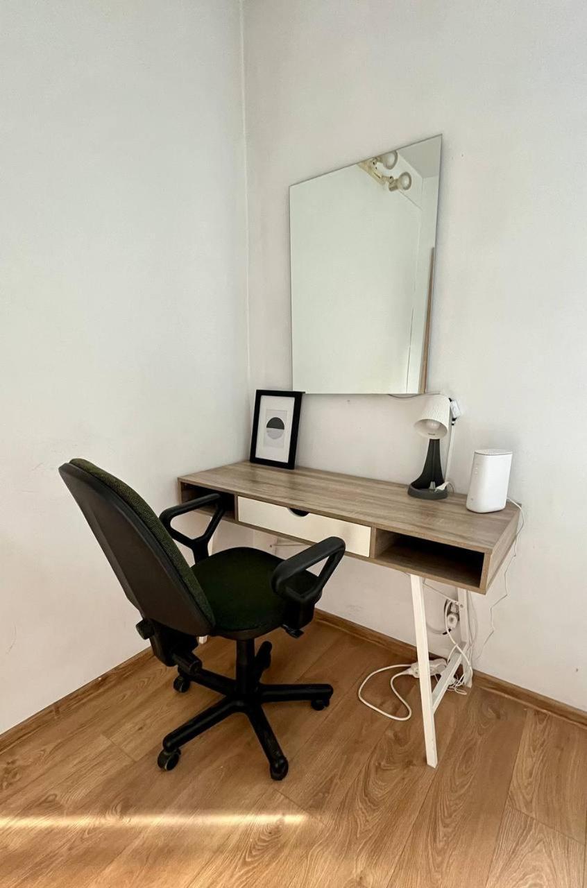 Comfy, Nice And Small Room In Krakkó Kültér fotó