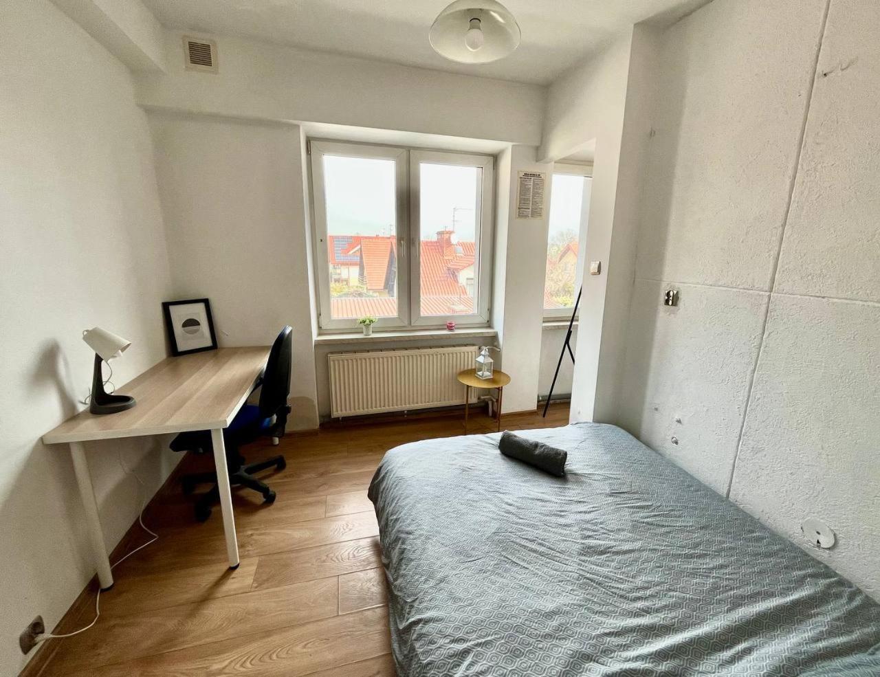 Comfy, Nice And Small Room In Krakkó Kültér fotó