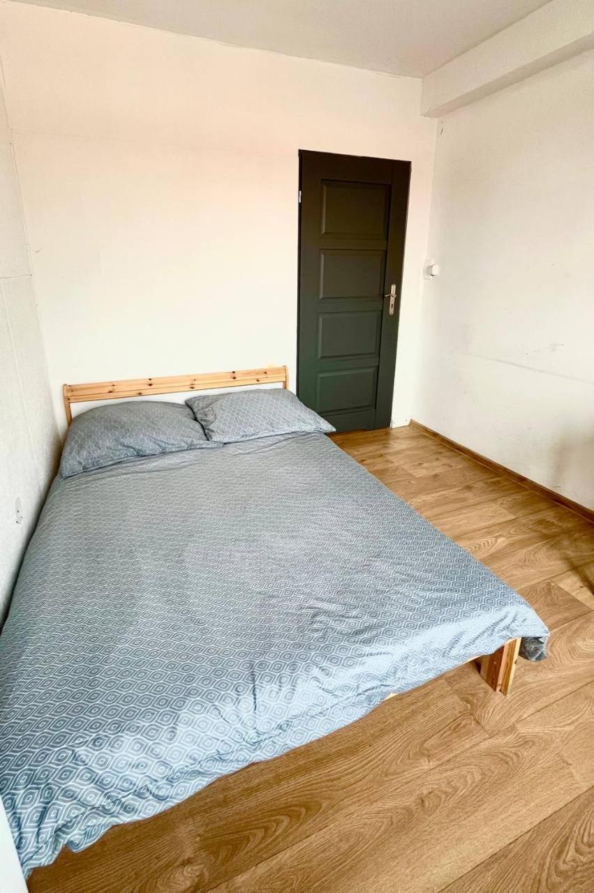 Comfy, Nice And Small Room In Krakkó Kültér fotó